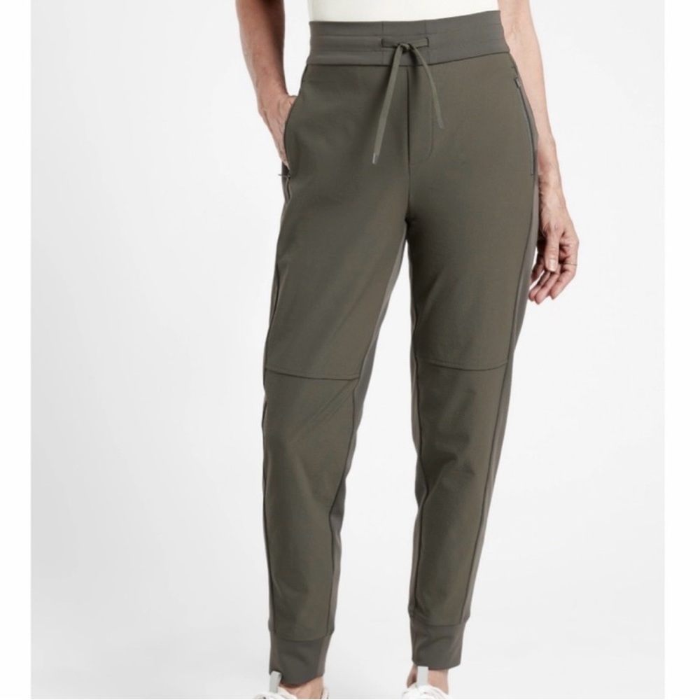 Athleta Headlands Hybrid Trek Jogger